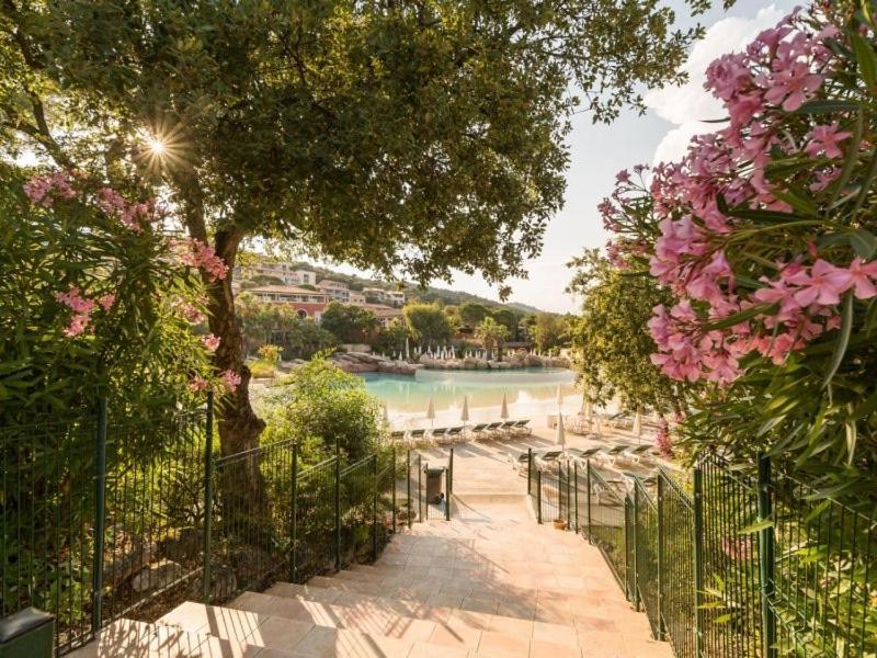 Charmant Appartement Village Restanques De Saint Tropez Grimaud Luaran gambar