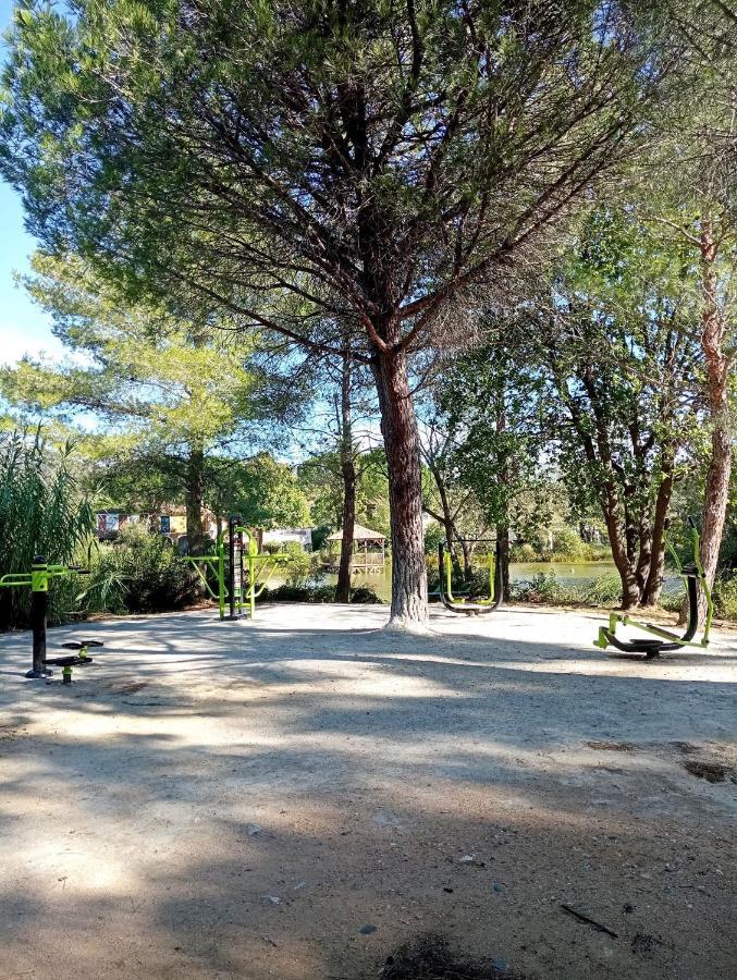Charmant Appartement Village Restanques De Saint Tropez Grimaud Luaran gambar