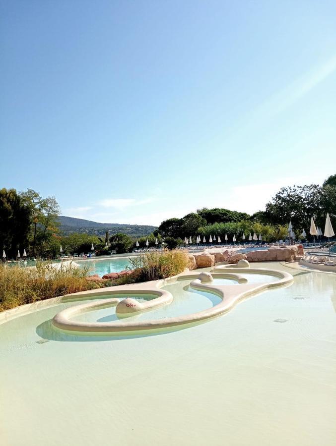 Charmant Appartement Village Restanques De Saint Tropez Grimaud Luaran gambar