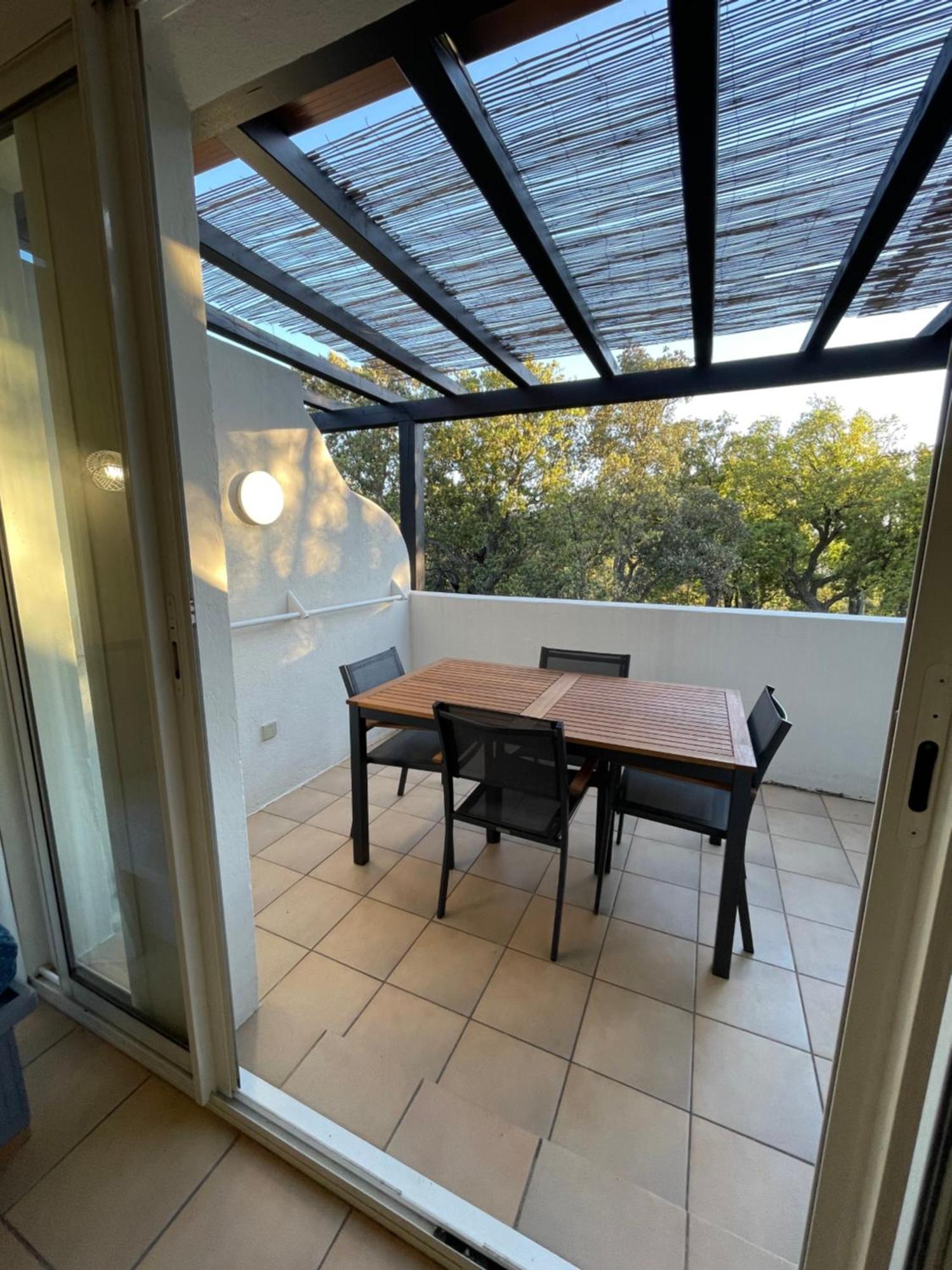 Charmant Appartement Village Restanques De Saint Tropez Grimaud Luaran gambar