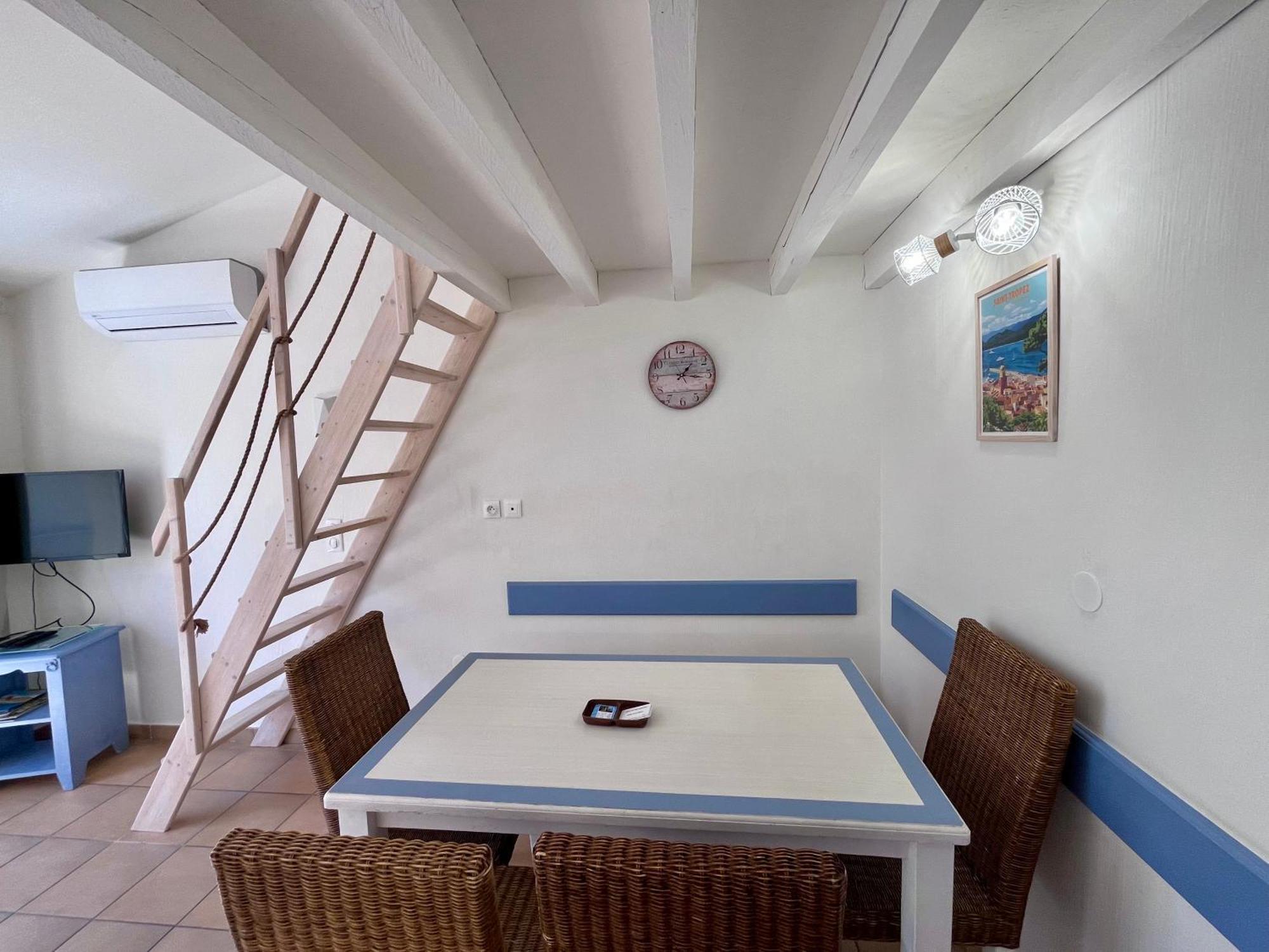 Charmant Appartement Village Restanques De Saint Tropez Grimaud Luaran gambar